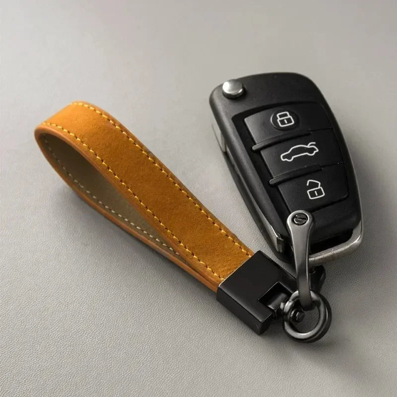 Car Key Chain Luxury Genuine Leather Keychain Pure Color Buckle Key Ring Car Accessories Gift Car Keychain