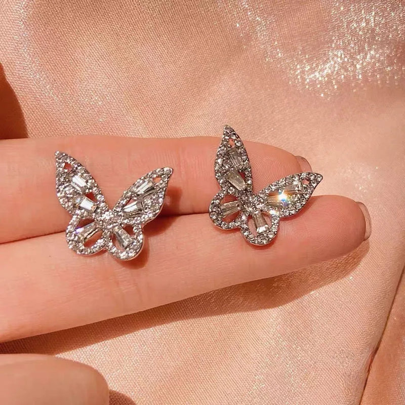 Luxury Fashion Exaggerated Zircon Maple Leaf Flower Stud Earrings for Women Personality Statement Jewelry Gift pendientes mujer