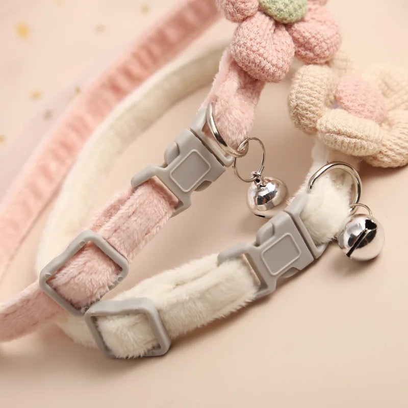Cute knitting Flower Bell Collar Adjustable Cat Necklace Pet Collar Traction Safety Buckle Necklace Small Dog Dog Supplies