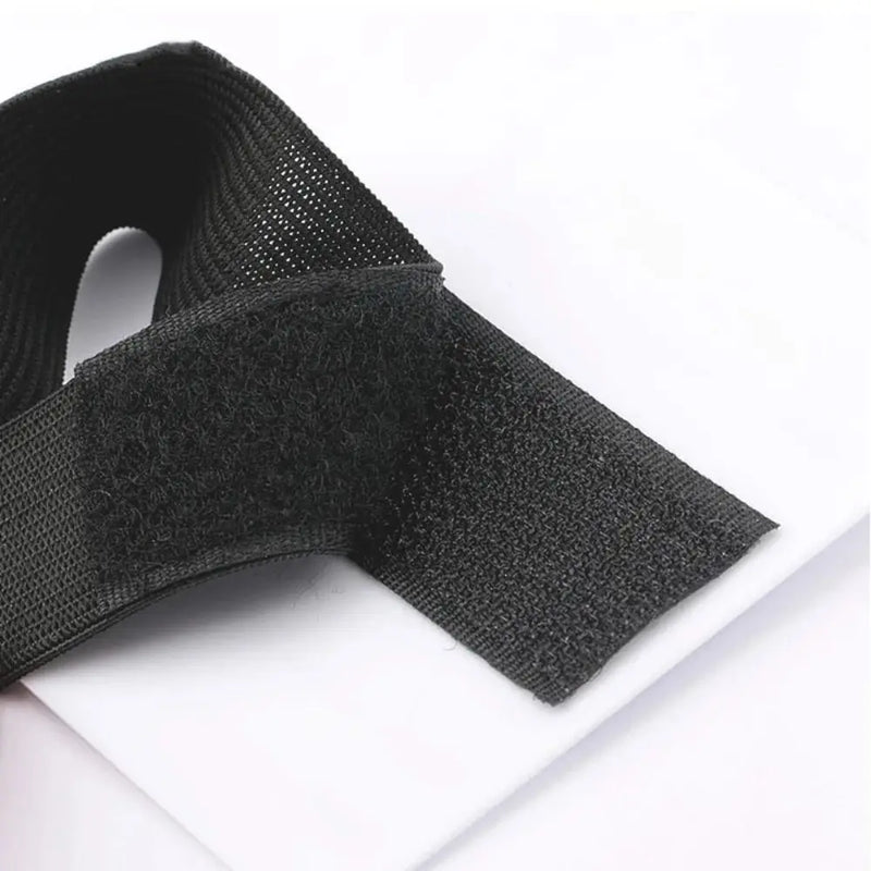 حامل رموش اصطناعية قابل للتعديل من الأكريليك مع حزام لعرض الرموش