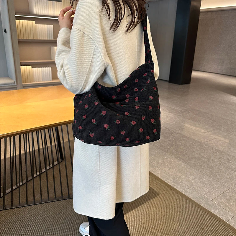 Women Cute Printing Crossbody Bag with Ruched Strap Strawberry Pattern Satchel Bag Large Capacity Female Travel Casual Bag