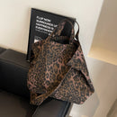 Leopard Canvas Commuter Women's Bag Fashion One Shoulder Canvas Bag 2024 New Women's Canvas Multi Functional Bag