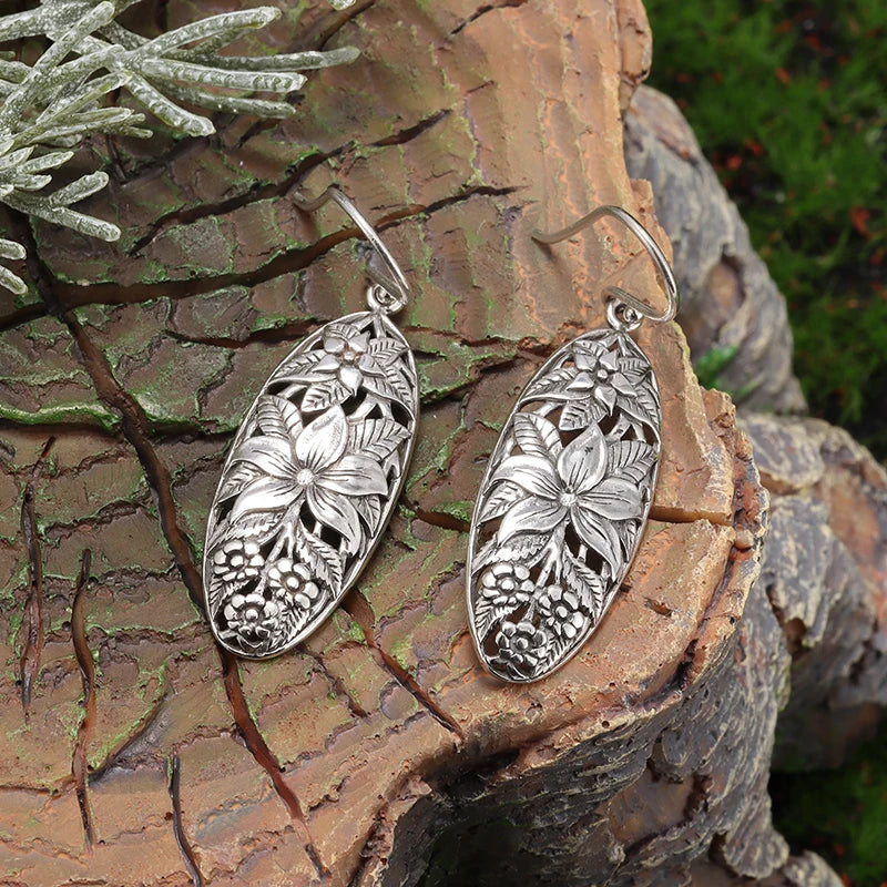 Retro Ethnic Style Carved Pattern Hypoallergenic Earrings Suitable for Women Fashionable Elegant Charming Jewelry Girls Gifts