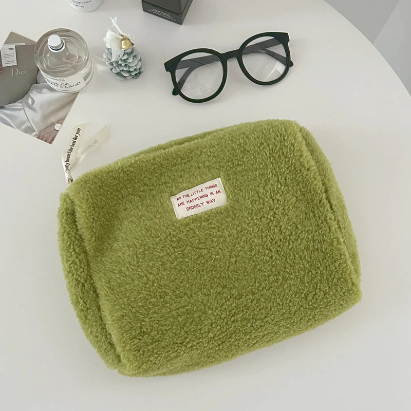 Faux Lamb Wool Women Cosmetic Bag Makeup Cases Ladies Soft Plush Storage Bags Large Capacity Female Portable Clutch Handbags