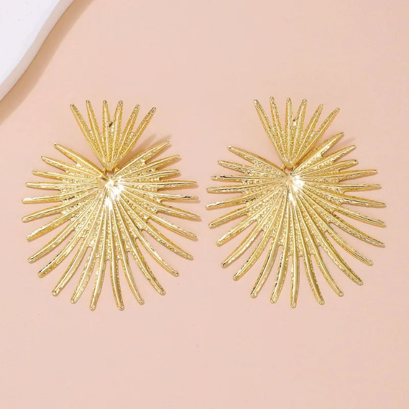 Retro Personality Exaggerated Fan-shaped Tassel Geometric Women's Earrings Heart-shaped Temperament Gift Jewelry