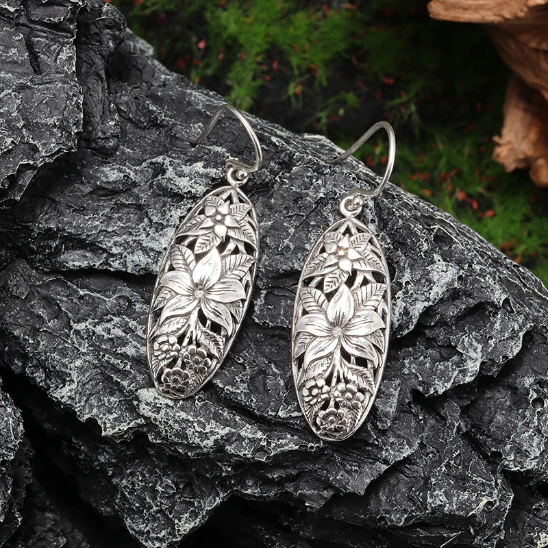 Retro Ethnic Style Carved Pattern Hypoallergenic Earrings Suitable for Women Fashionable Elegant Charming Jewelry Girls Gifts