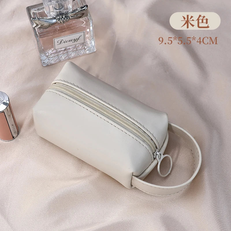 Mini Makeup Bag for Purse PU Cosmetic Bag Waterproof Toiletry Bag Traveling Makeup Bag Lipstick Cosmetic Pouch Travel Organiser