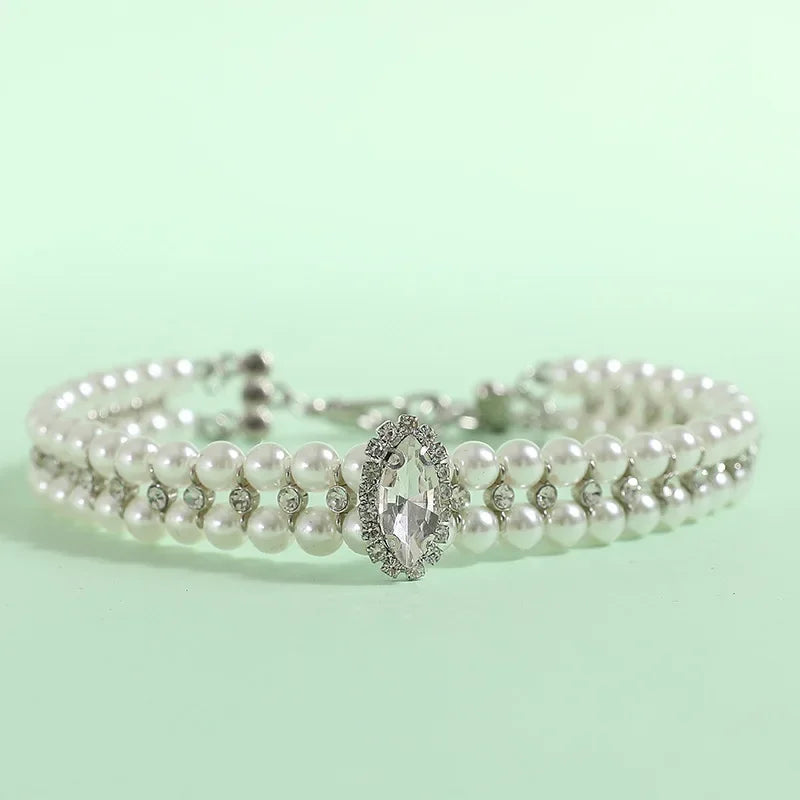 Dog Cat Pearl Collars with Crystal Rhinestone Pearl Cat Necklace Adjustable PU Leather Neck Strap for Small Dogs Cat Accessories