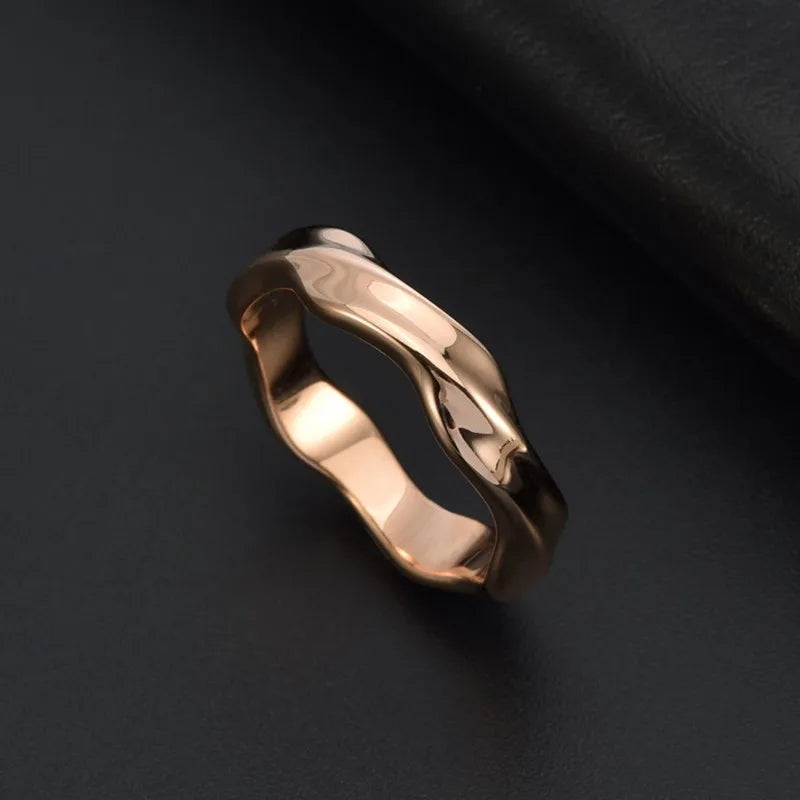 Stainless Steel Twisted Mobius Ring Wedding Band for Women Men Size 6-12