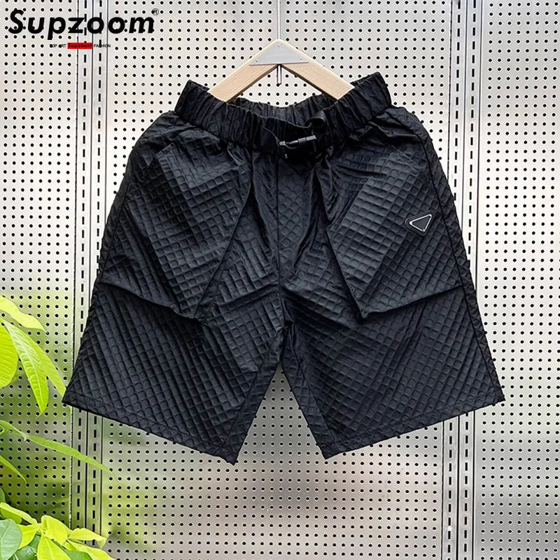 Supzoom New Arrival Top Fashion Summer Loose Casual Belt Design High Street Trendy grid Stitching Pocket Personalized Shorts Men