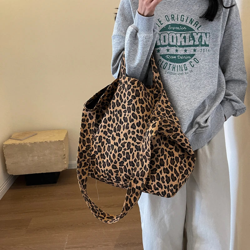 Leopard Canvas Commuter Women's Bag Fashion One Shoulder Canvas Bag 2024 New Women's Canvas Multi Functional Bag