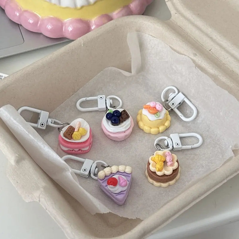 Fashion Cute Cake Pendant Keychain Ins Fun Bag Accessories Three-dimensional Creative Party Gift Jewelry Handbag