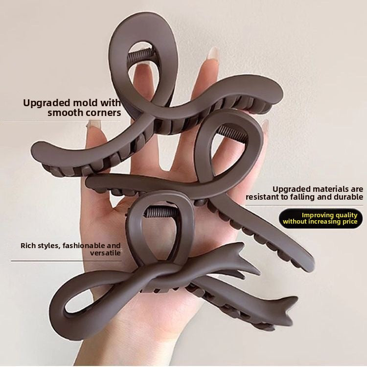 The large shark clip is a high-end hair-grabbing tool