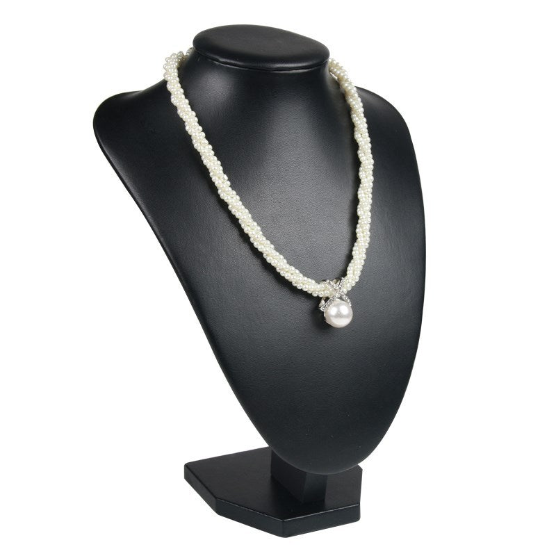 قلادة مجوهرات على شكل رف