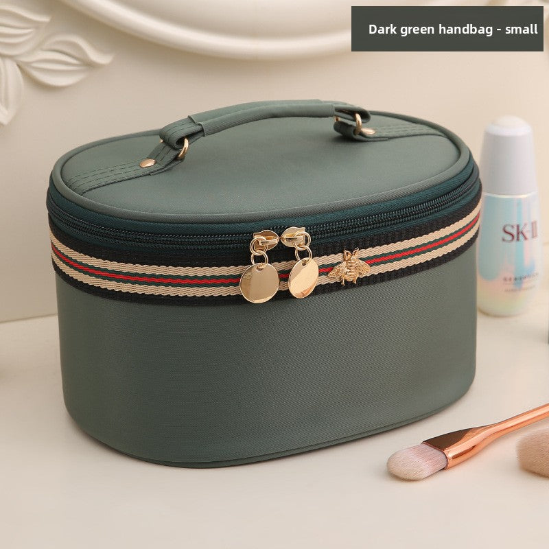 Large-capacity portable makeup case