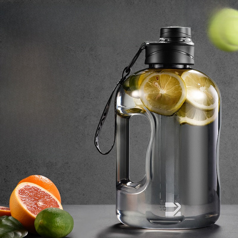Large Capacity Trendy Straw Plastic Jug Sports Water Bottle