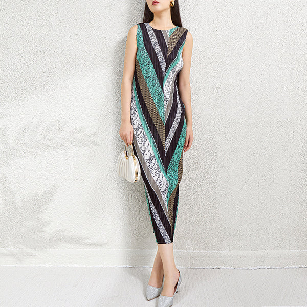Printed Geometric Sleeveless Round Neck Slim Fit Long Dress