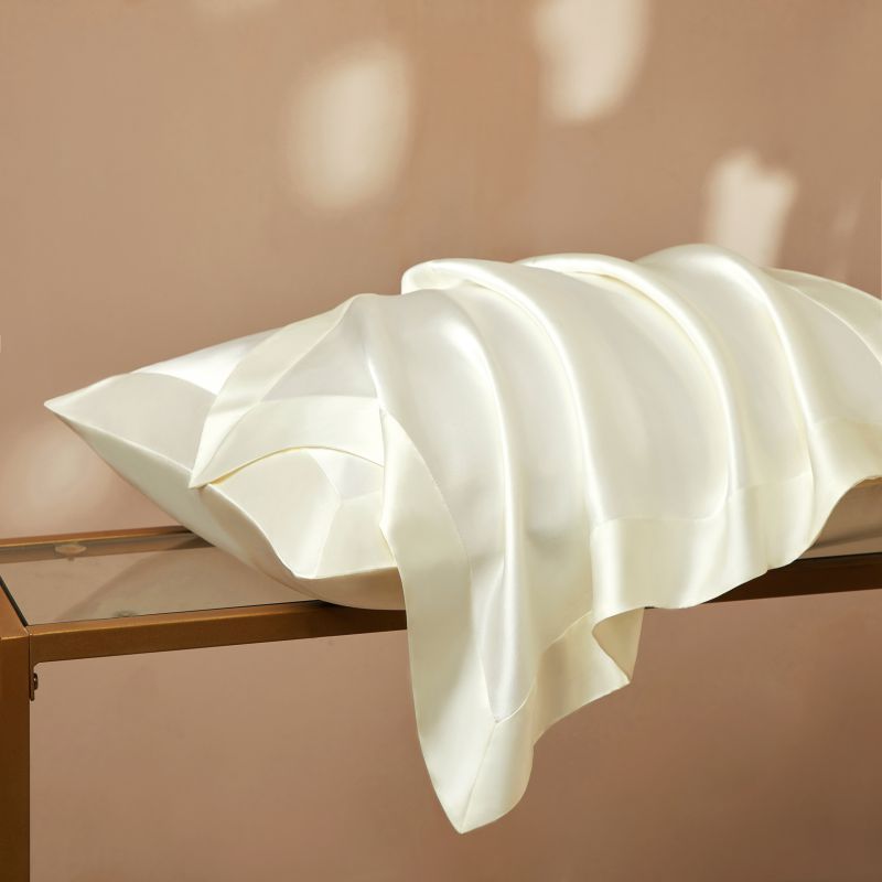 Silk pillowcase