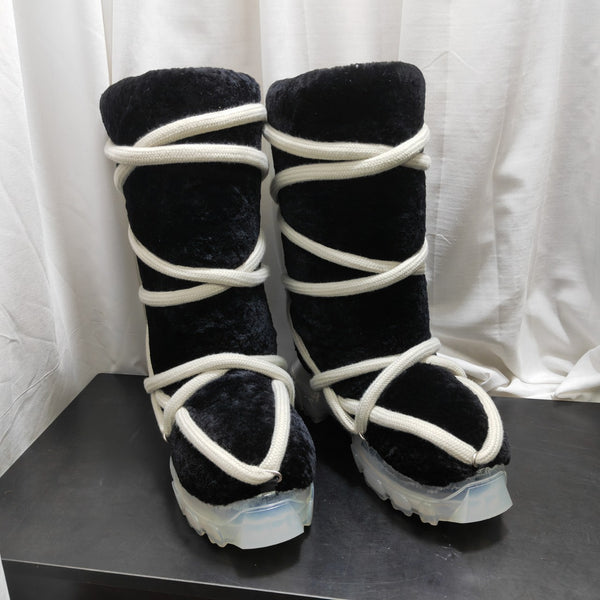 Warm-weather snow boots