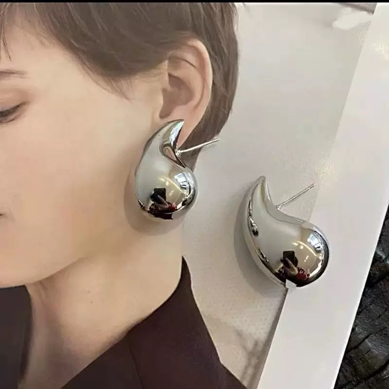Hollow Water Drop Earrings for Women