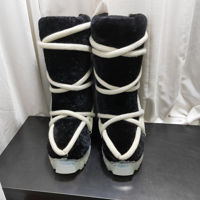 Warm-weather snow boots