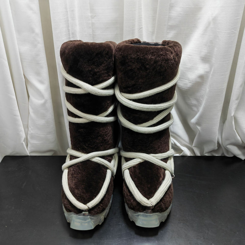 Warm-weather snow boots